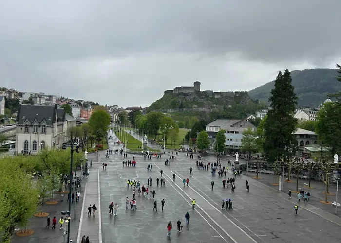 Apartament Maison Triplex Centre De Lourdes